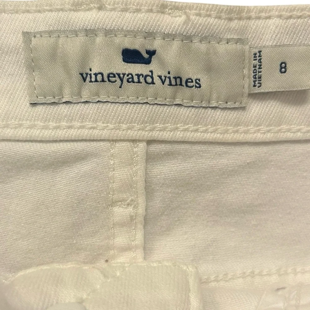 Vineyard Vines
White Denim Mini Skirt Size 8 Raw Hem Stretch Preppy Summer - Picture 2 of 8